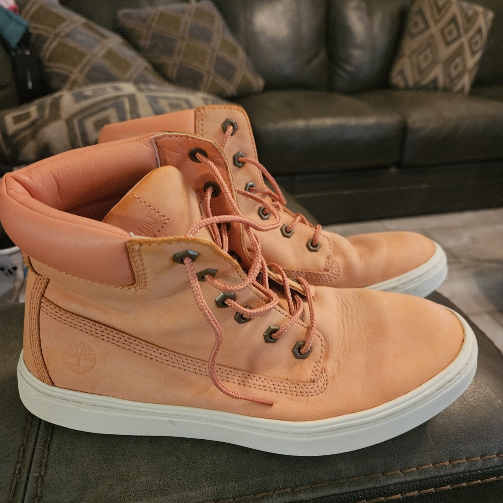 Timberland size 9 shoes